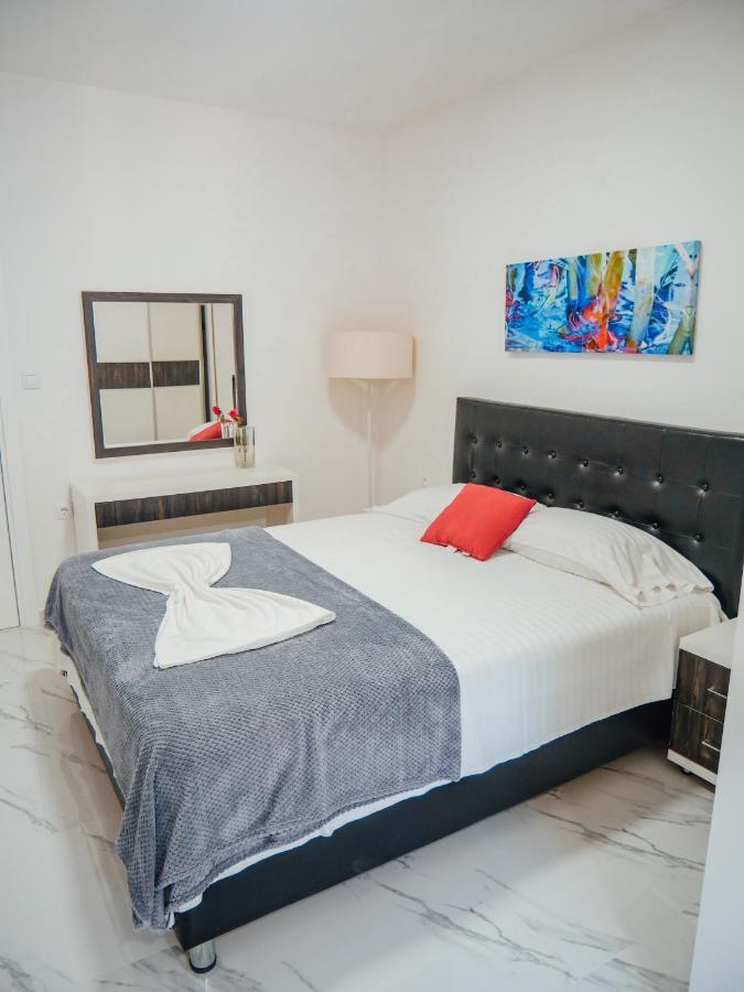 Apartments Gjenashaj 울친 외부 사진
