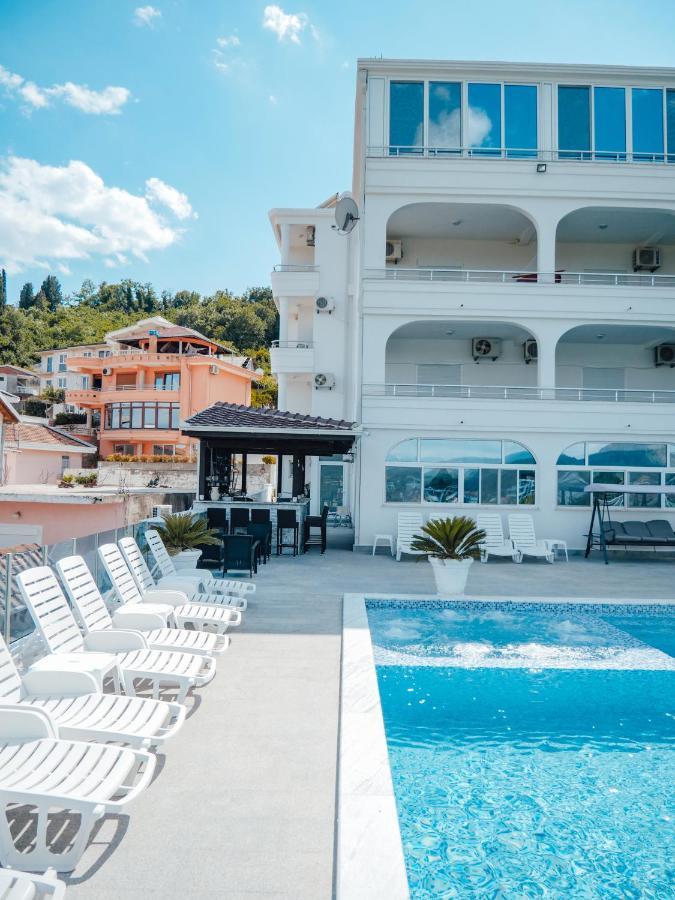 Apartments Gjenashaj 울친 외부 사진