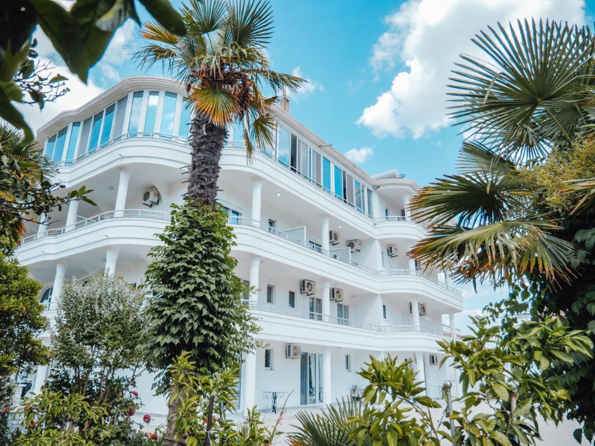 Apartments Gjenashaj 울친 외부 사진