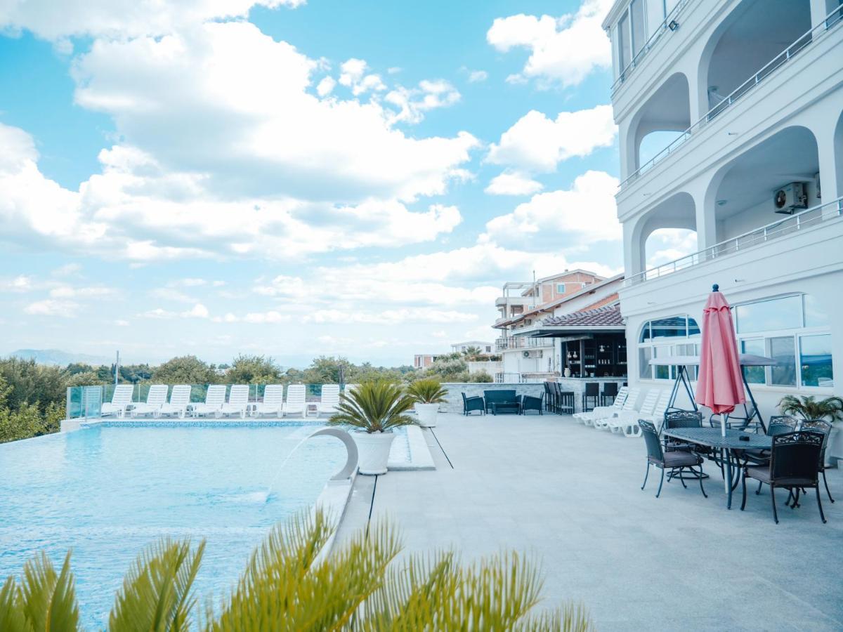 Apartments Gjenashaj 울친 외부 사진