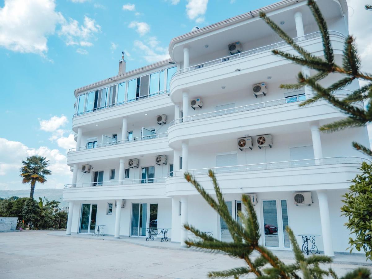 Apartments Gjenashaj 울친 외부 사진