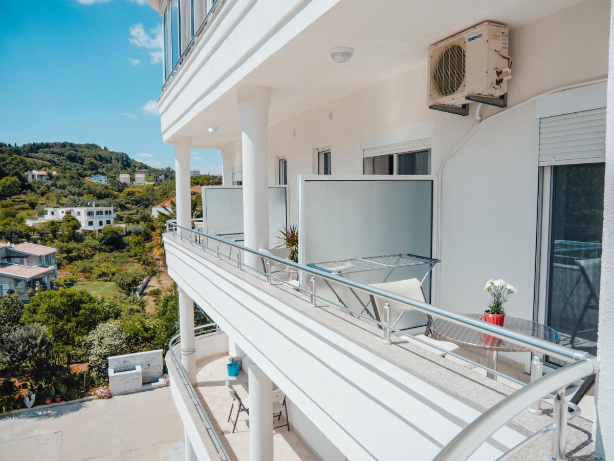 Apartments Gjenashaj 울친 외부 사진