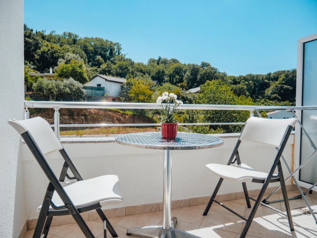 Apartments Gjenashaj 울친 외부 사진