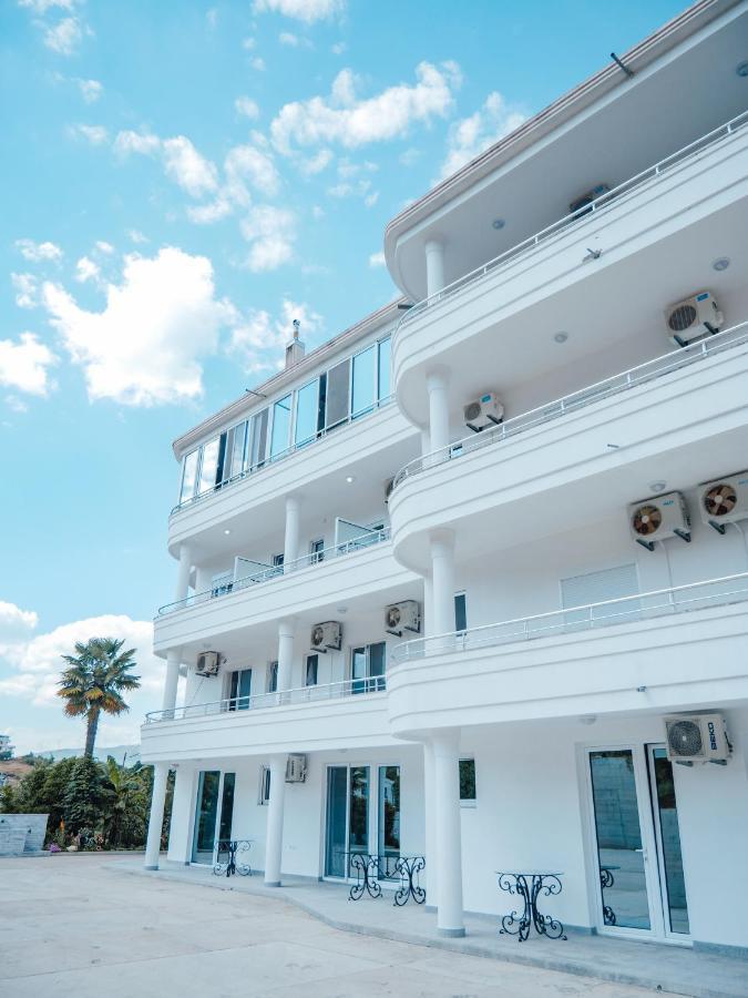Apartments Gjenashaj 울친 외부 사진