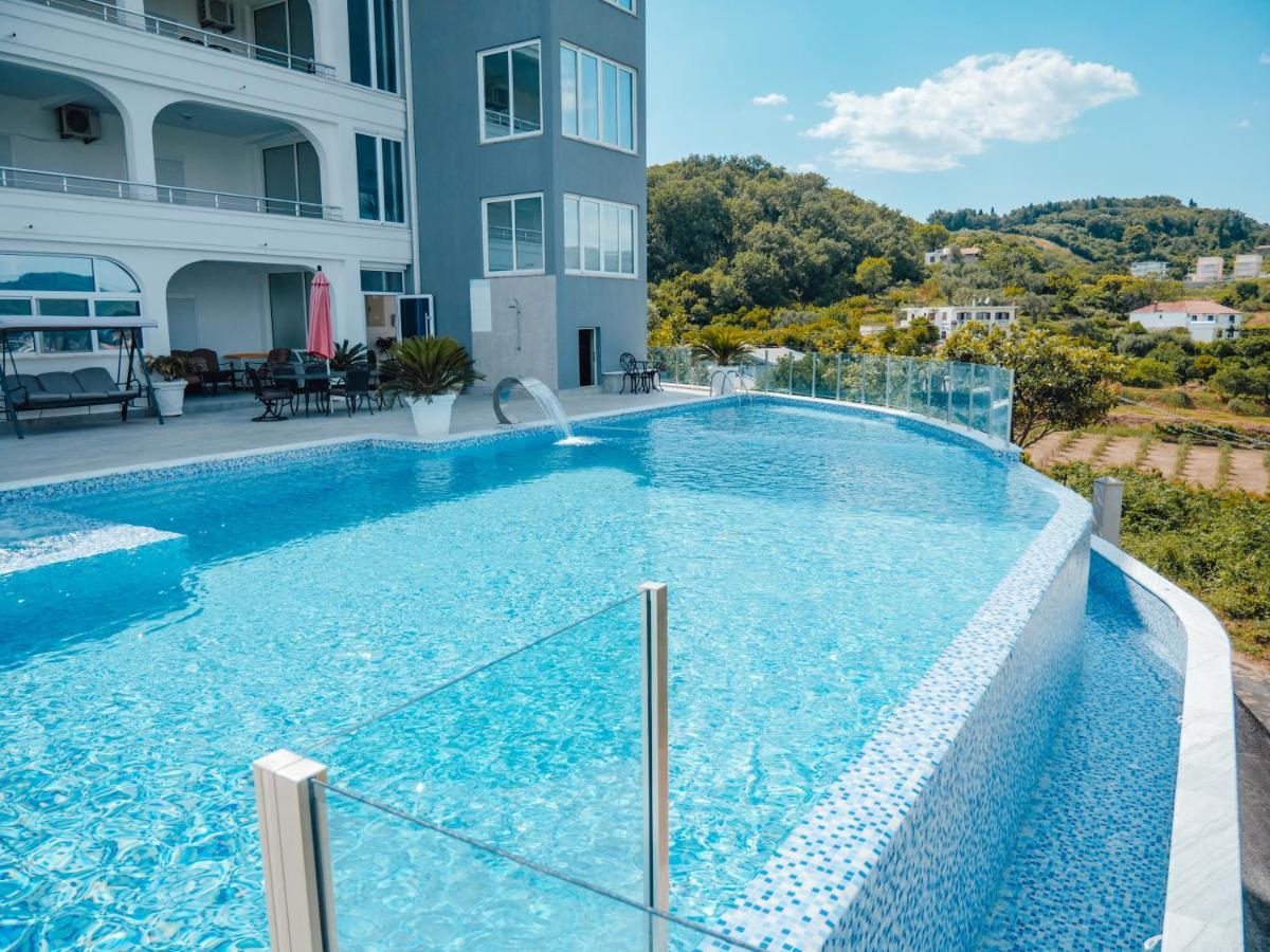 Apartments Gjenashaj 울친 외부 사진